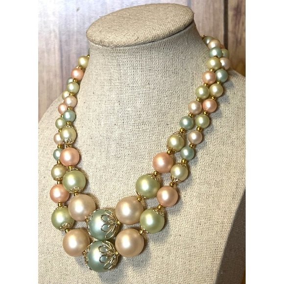 s-l400.jpg Japan Multi-Colored Vintage Pearl Double Strand Necklace
